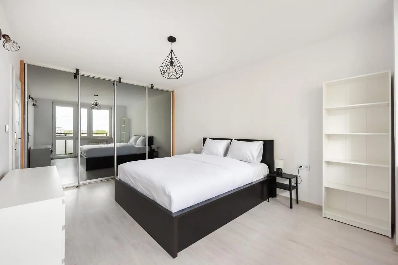 Witolinska White & Black Apartment Warsaw
